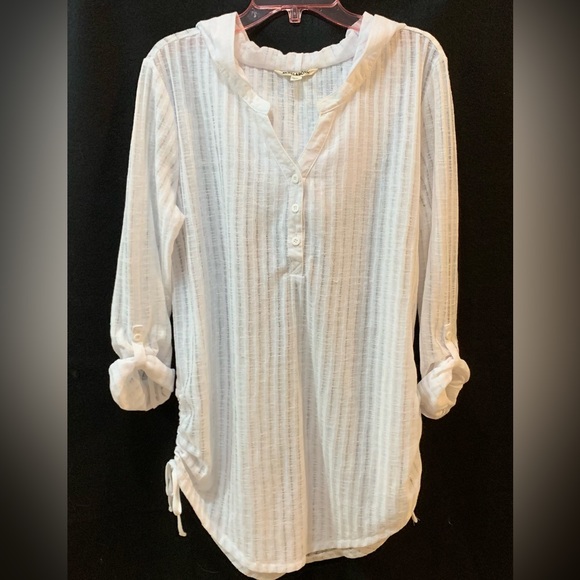 Billabong Tops - Billabong - Light weight hooded cover - Large - White